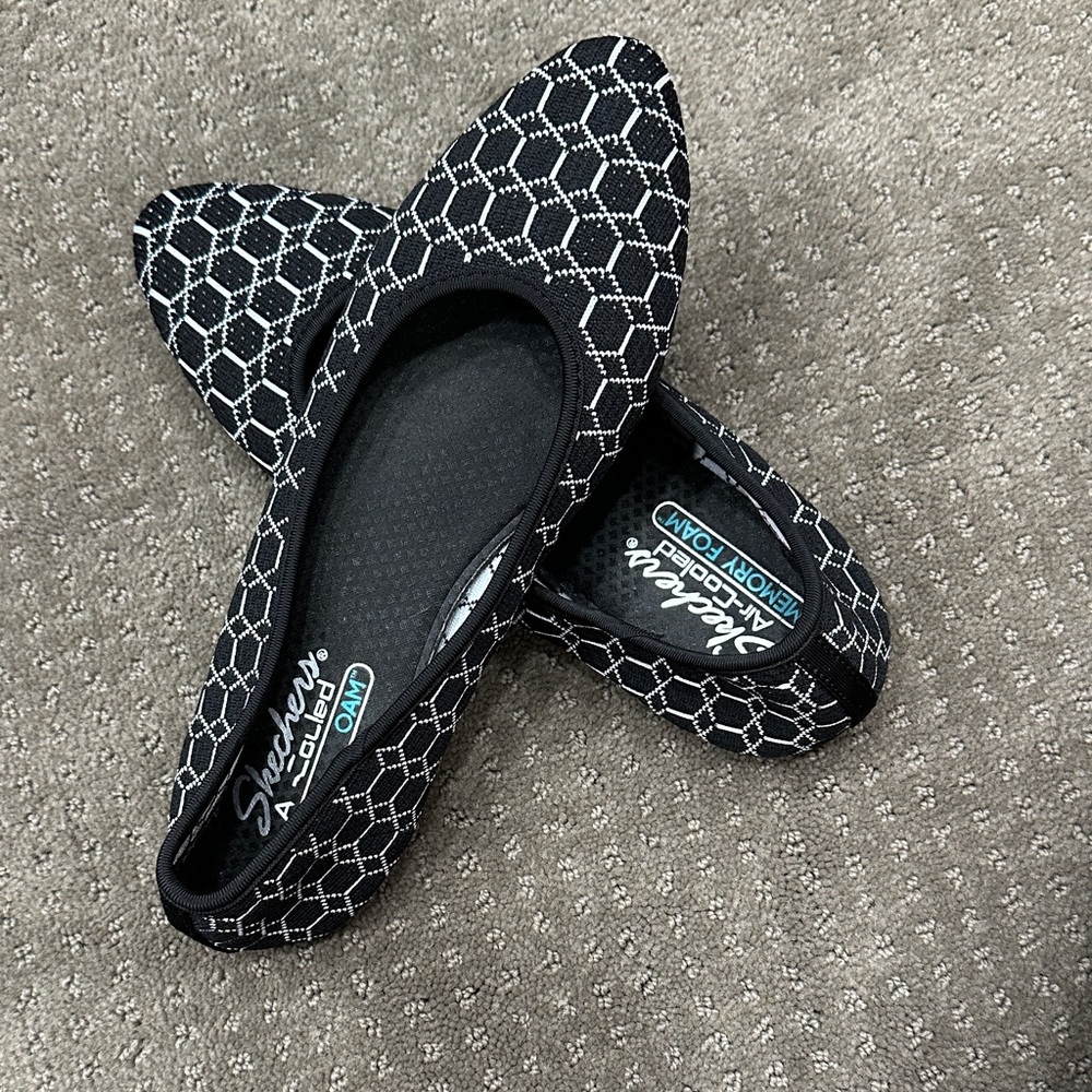 Skechers Black and White Patterned Flats